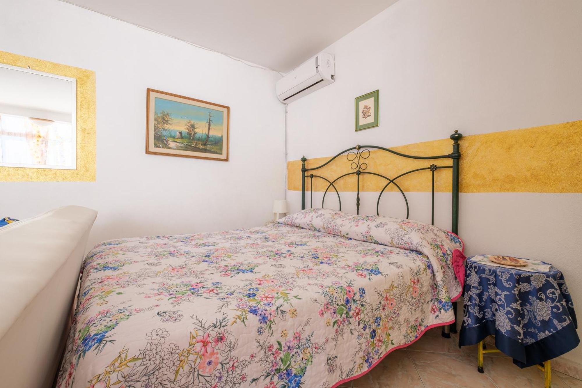 Villa Casa Del Girasole à Letojanni Extérieur photo